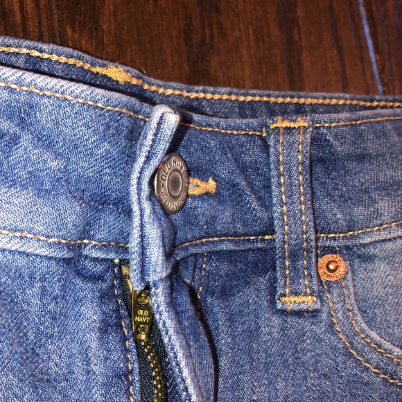 Old navy high rise OG straight cut off distressed shorts size 6 - Picture 3 of 6